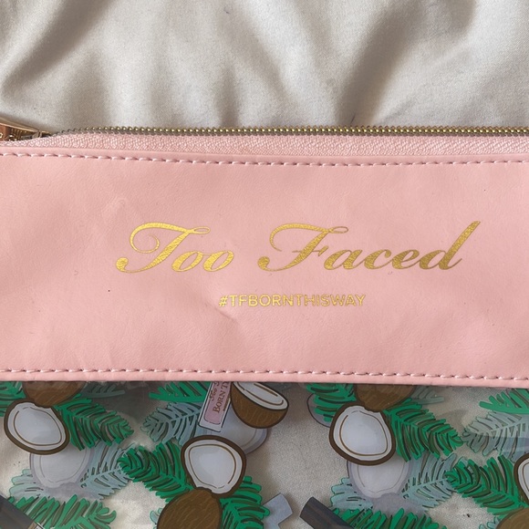 Clear makeup bag Too faced - Picture 2 of 3